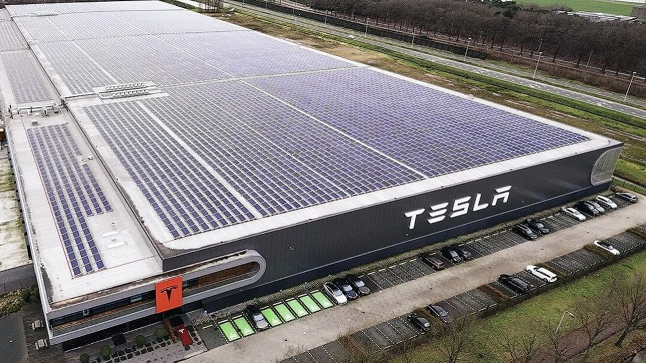 Tesla'nın İspanya'da Fabrika Kurması Türkiye'ye Yeni İmkanlar Sunabilir: