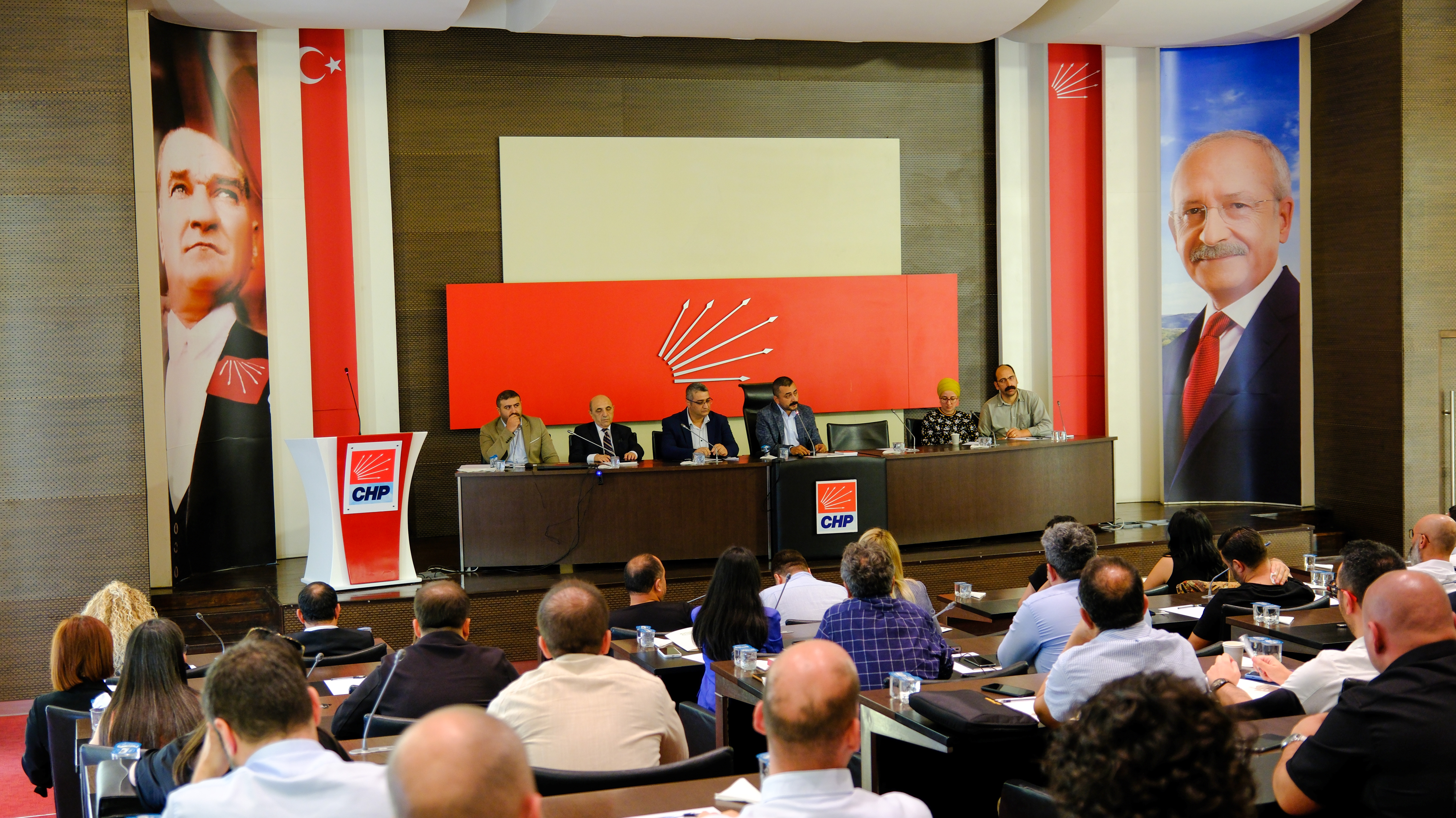 CHP, 'Yerel yönetimler medya çalıştayı' düzenledi