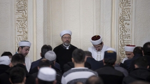 İsveç'e tepki amacıyla 90 bin camide Kur'an-ı Kerim okundu
