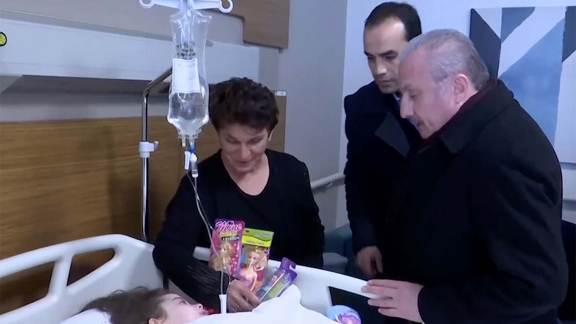 TBMM Başkanı Mustafa Şentop, Adana Şehir Hastanesi’nde tedavi gören yaralıları ziyaret etti