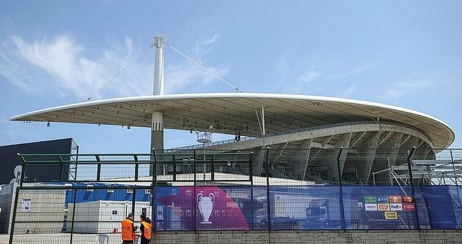 Atatürk Olimpiyat Stadı, UEFA Şampiyonlar Ligi finalini bekliyor