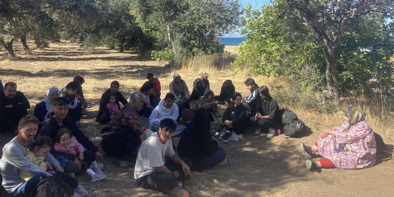 Balıkesir'de 21 düzensiz göçmen ile 2 kaçakçılık şüphelisi yakalandı