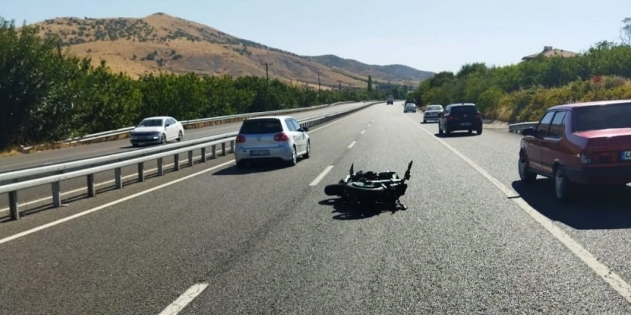 Malatya'da Otomobile Çarpan Motosiklet Sürücüsü Yaşamını Yitirdi