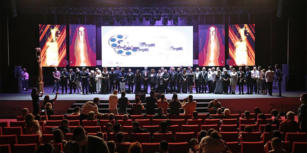 30. Adana Altın Koza Film Festivali: Yılın En İyi Filmleri ve Unutulmaz Klasikler Bir Arada
