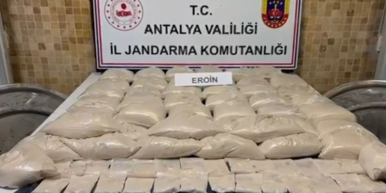 Antalya'da Uyuşturucu Operasyonu: 2 Kişi Tutuklandı
