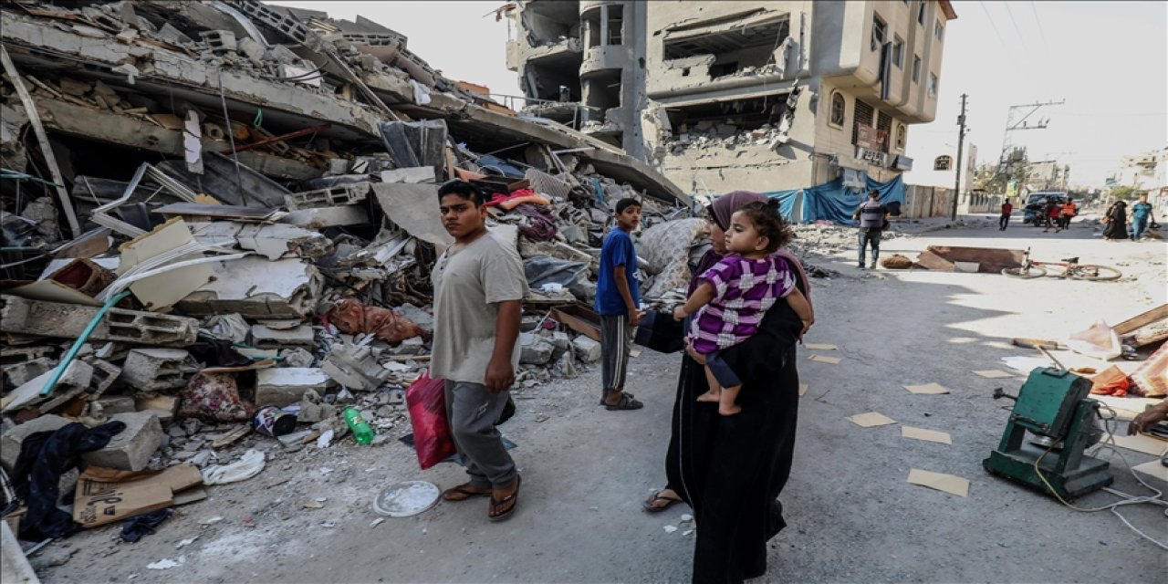 Gazze'de 5 bin 500 bina tamamen yıkıldı