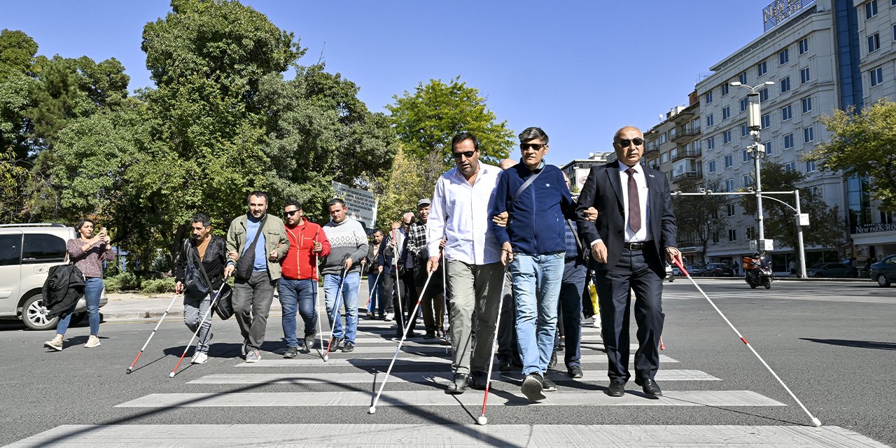 Ankara'da "Dünya Beyaz Baston Görme Engelliler Bağımsızlık ve Güvenlik Günü" etkinliği düzenlendi
