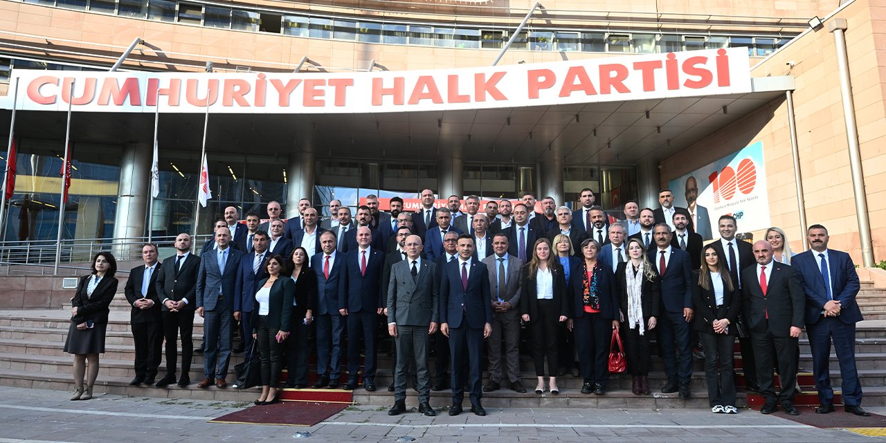 Kılıçdaroğlu, İstanbul İl Başkanı Çelik'i kabul etti