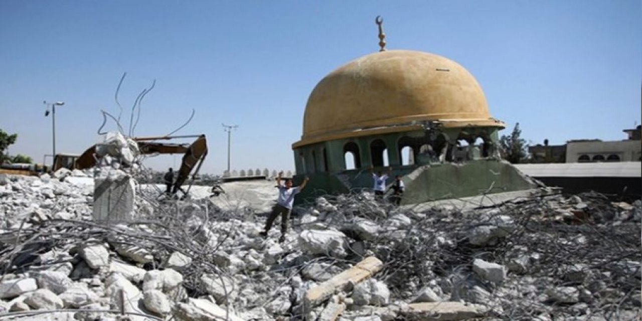 İsrail'in saldırılarında 9 cami tamamen yıkıldı