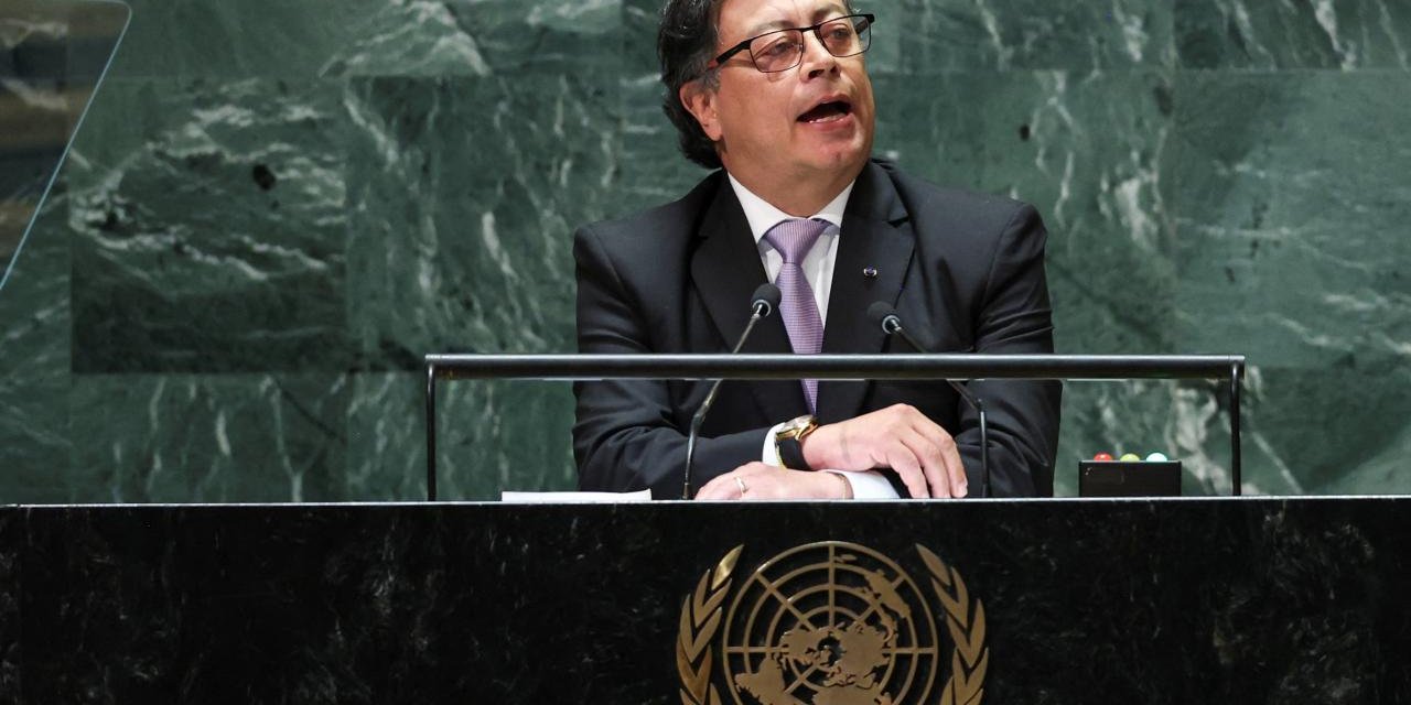 Kolombiya Cumhurbaşkanı Petro'dan, İsrail'e "beyaz fosfor bombası" tepkisi