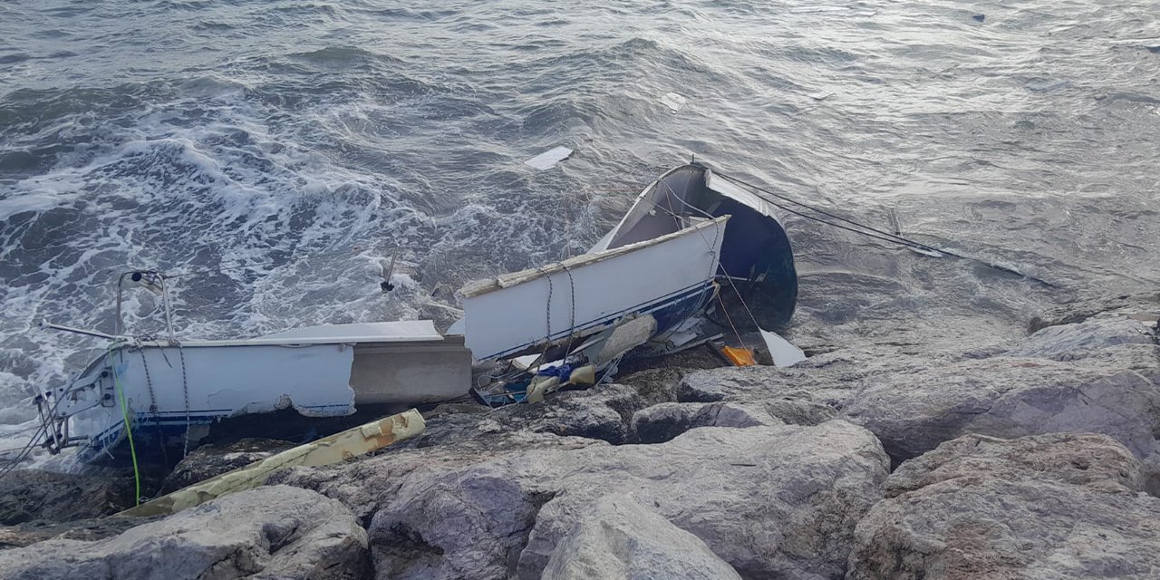 Bodrum'da tekneler parçalandı