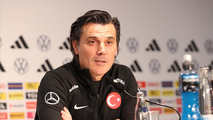 A Milli Futbol Takımı Teknik Direktörü Montella: Türk vatandaşları gerçekten gururlandırmak istiyoruz