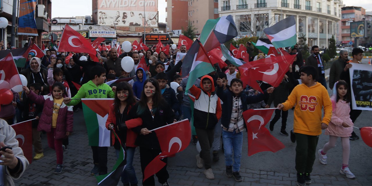 Iğdır'da Büyük Filistin Yürüyüşü'ne yoğun katılım oldu