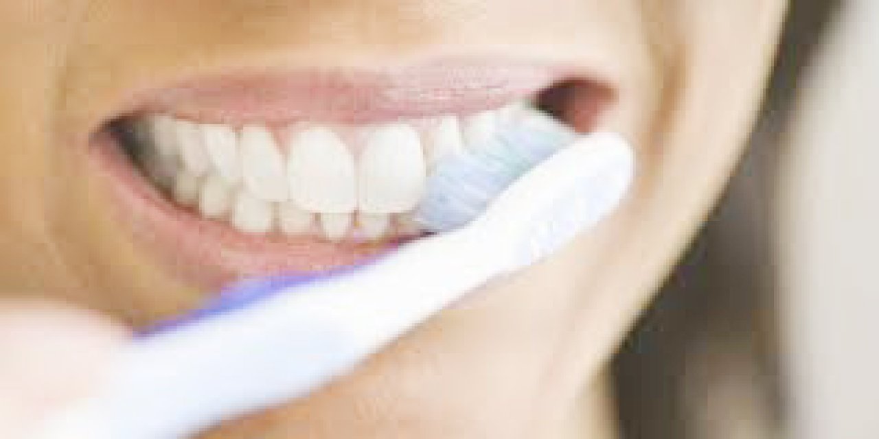 Türk insanının yüzde 80’i diş fırçalamayı bilmiyor