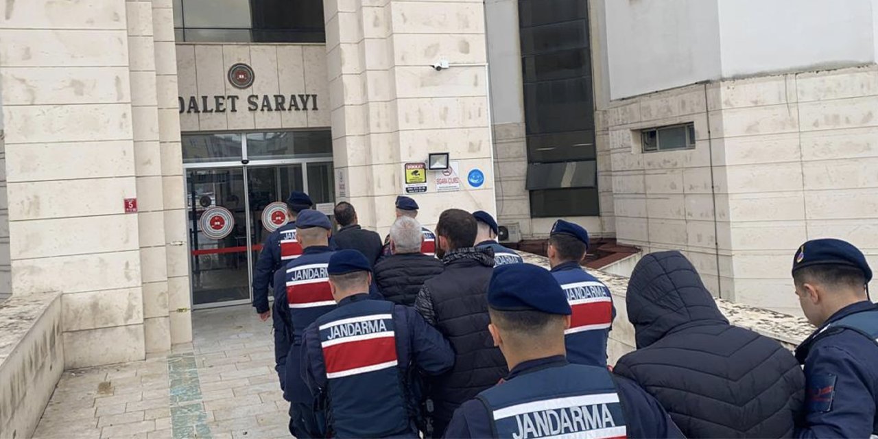 Balıkesir'de göçmen kaçakçılığı operasyonu: 6 kişi yakalandı