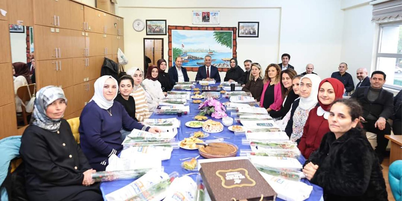 Sultangazi Belediye Başkanı Av. Abdurrahman Dursun: Öğretmenlerimize minnettarız