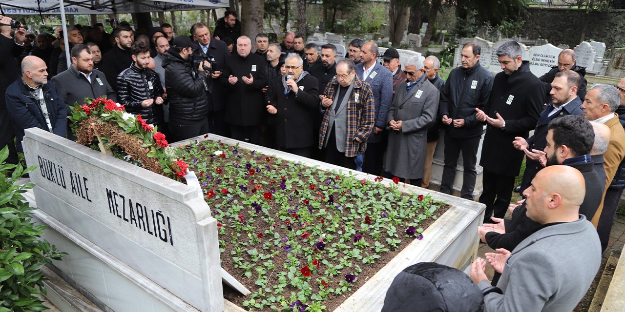 Kartal'ın Eski Başkanı Mehmet Ali Büklü, Mezarı Başında Anıldı